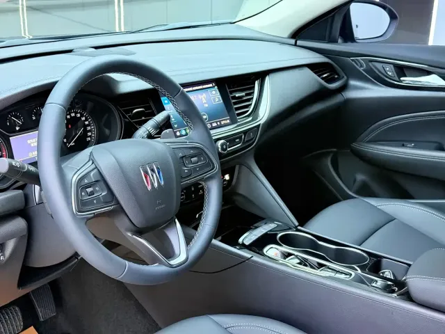 Buick Regal — Фото автомобиля 5