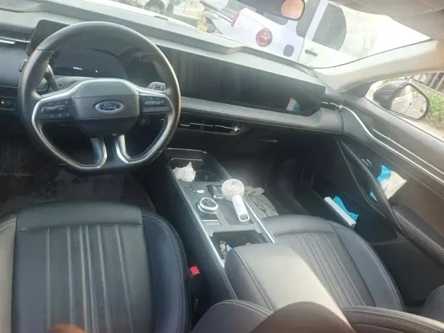 Ford Mondeo — Фото автомобиля 12