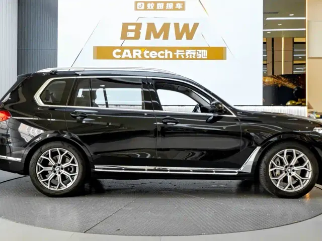 BMW X7 — Фото автомобиля 4