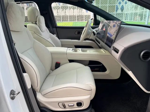 Li Auto i6 — Фото автомобиля 8