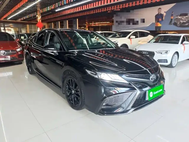 Toyota Camry — Фото автомобиля 3