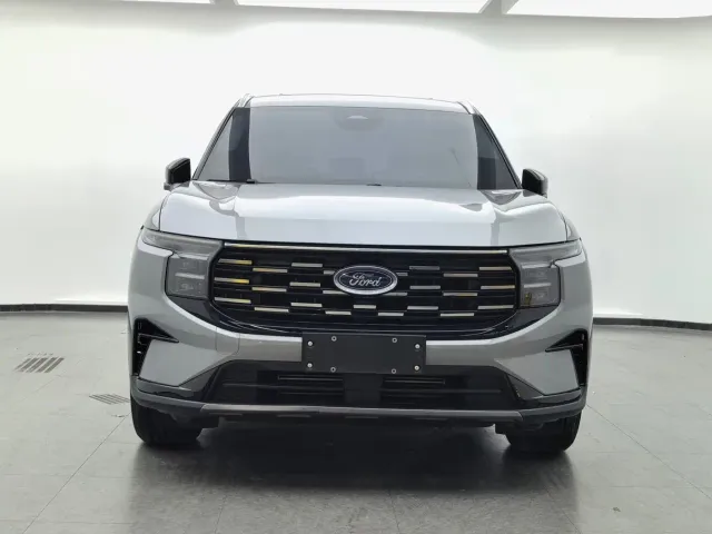 Ford Edge — Фото автомобиля 2