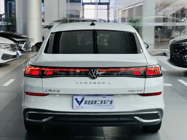 Volkswagen Lamando — Фото автомобиля 8