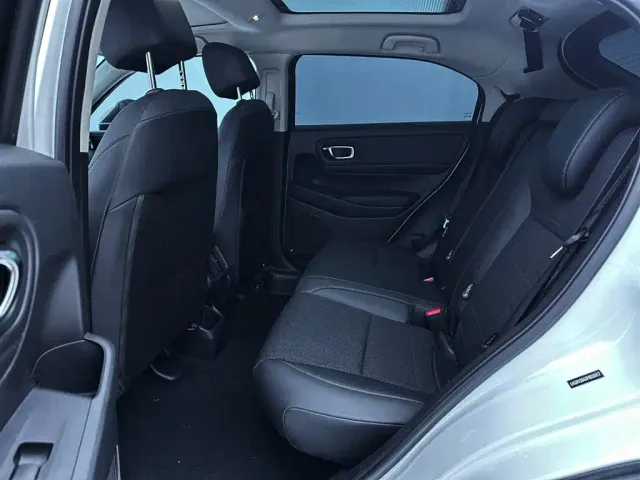 Honda Vezel — Фото автомобиля 17
