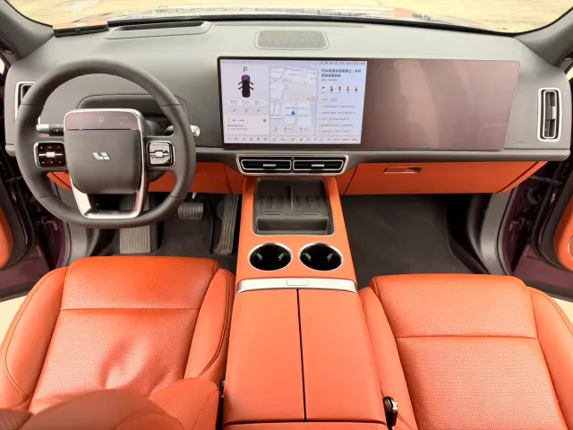 Li Auto L9 — Фото автомобиля 5