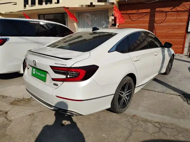 Honda Accord — Фото автомобиля 6
