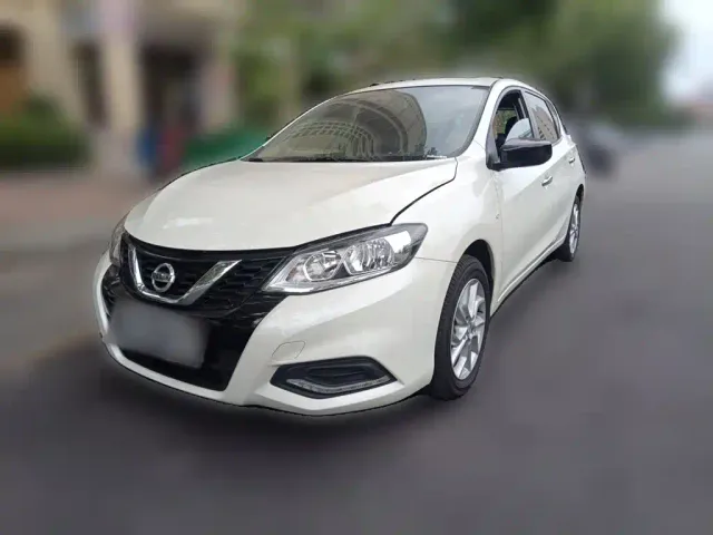 Фотография автомобиля — Nissan Tiida