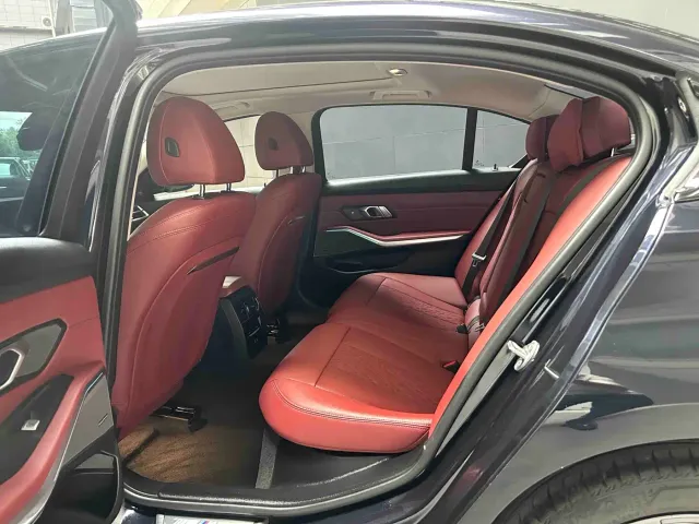 BMW 3 Series — Фото автомобиля 5