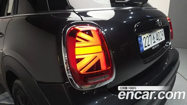 Mini Cooper Cooper 5 дверей Classic — Фото автомобиля 22