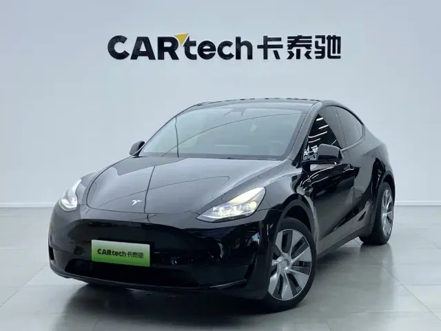Фотография автомобиля — Tesla Model Y