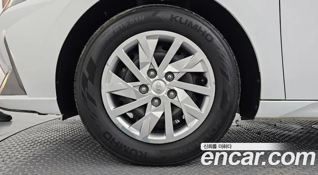 Hyundai AVANTE Avante (CN7) 1.6 LPi (Для проката) — Фото автомобиля 5