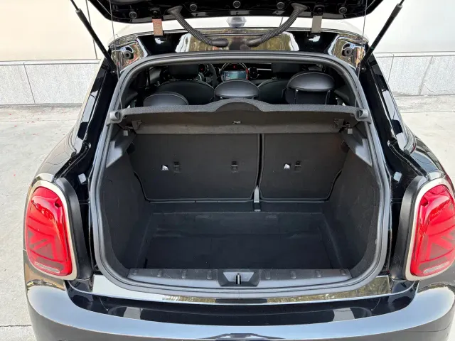 MINI Hatch — Фото автомобиля 16