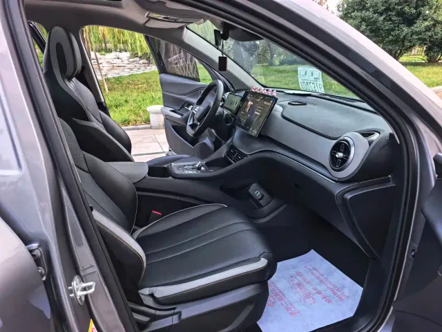 BYD Seal 05 DM-i — Фото автомобиля 10