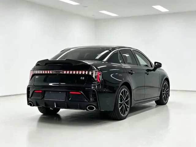 Lynk & Co 03 — Фото автомобиля 7