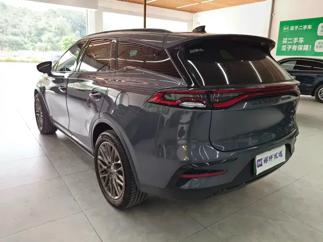 BYD Tang — Фото автомобиля 16