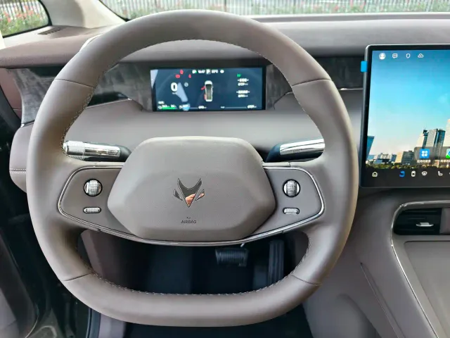 Arcfox Wendao V9 — Фото автомобиля 14