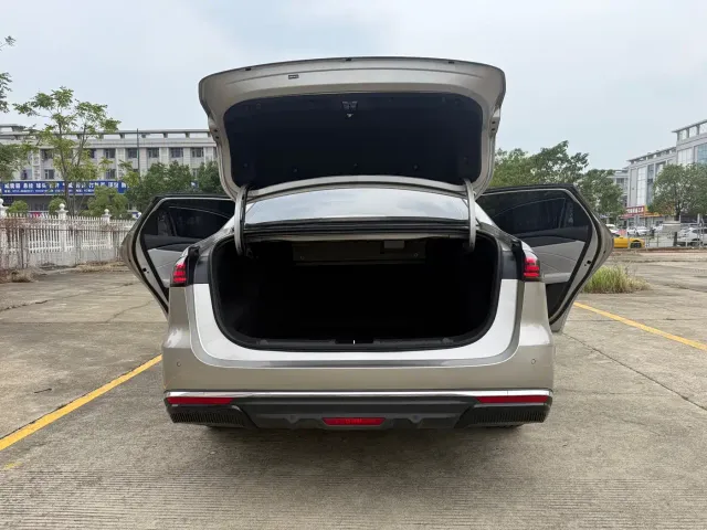 Geely Galaxy Stellar 6 — Фото автомобиля 22