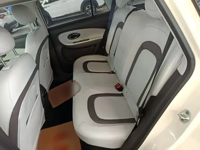 JAC Yiwei 3 — Фото автомобиля 16
