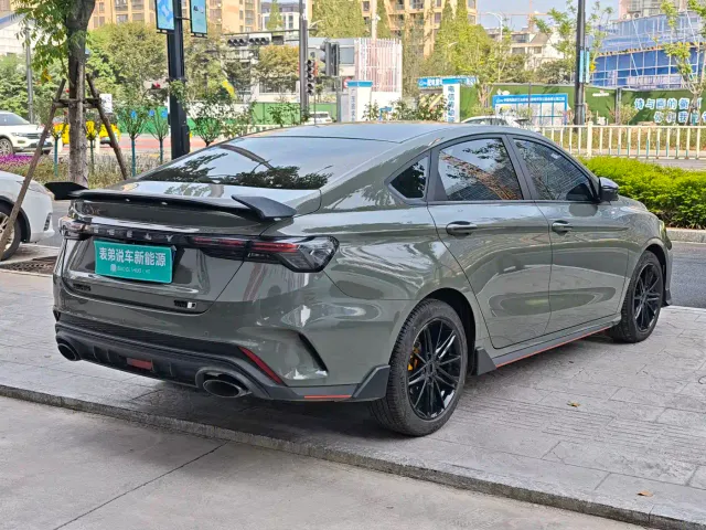Geely Binrui — Фото автомобиля 4