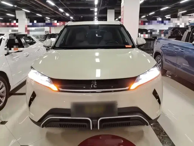 BYD Yuan UP — Фото автомобиля 2