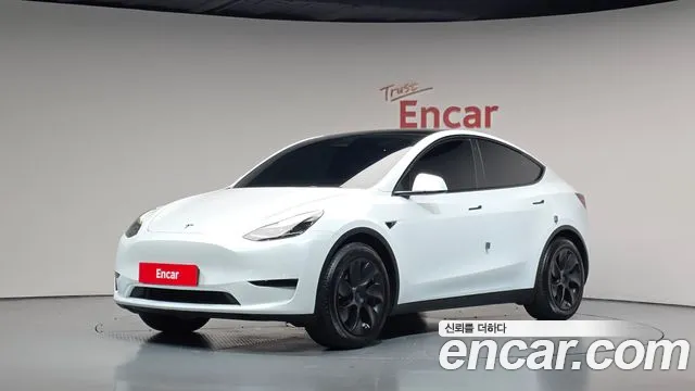 Фотография автомобиля — Tesla Model Y