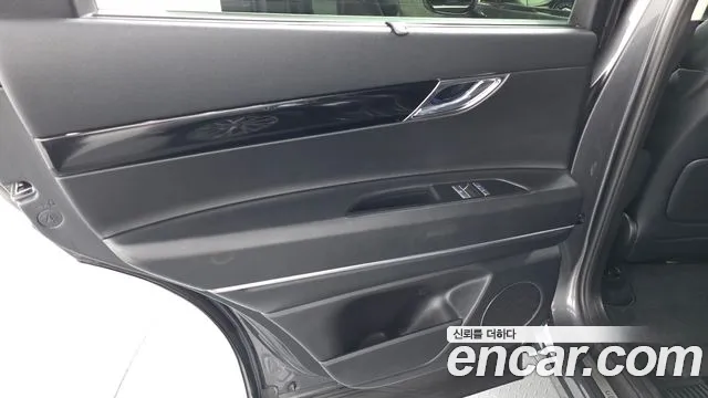 Genesis GV80 2.5T Бензин 2WD — Фото автомобиля 24