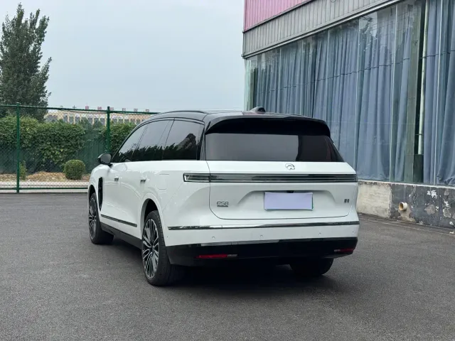Nio ES8 — Фото автомобиля 4