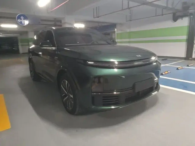 Li Auto L7 — Фото автомобиля 3