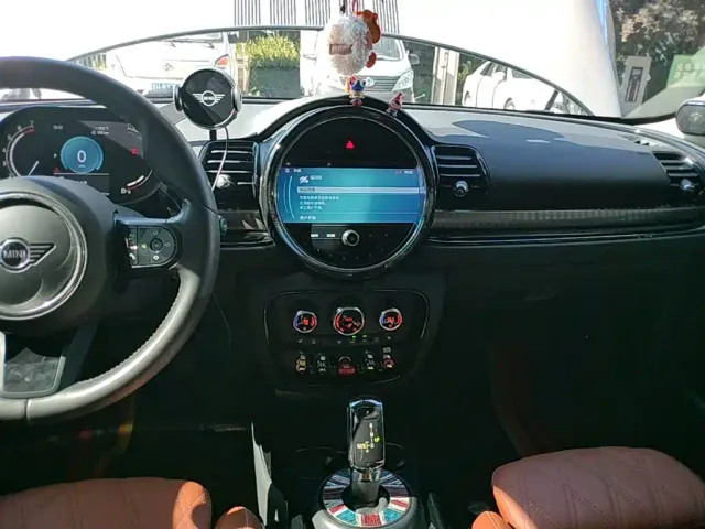 MINI Clubman — Фото автомобиля 12