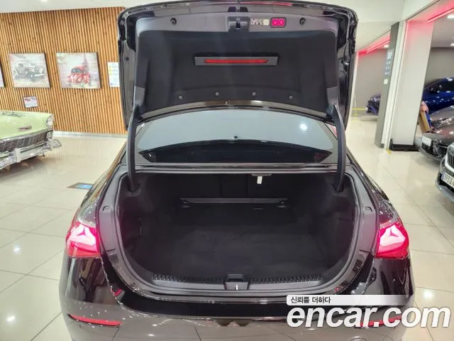 Mercedes-Benz E-Class E-класс W214 E300 4MATIC Exclusive — Фото автомобиля 14
