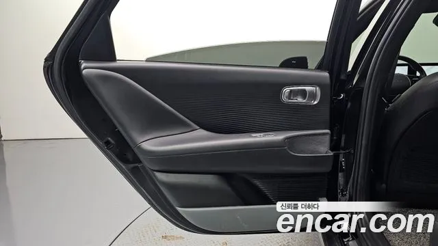 Hyundai Ioniq 6 — Фото автомобиля 14