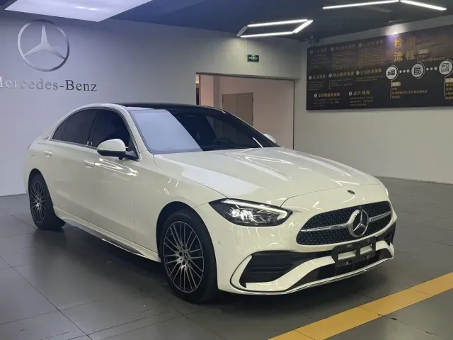 Mercedes-Benz C-Class — Фото автомобиля 2