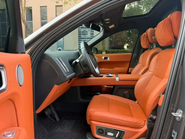 Li Auto L9 — Фото автомобиля 5