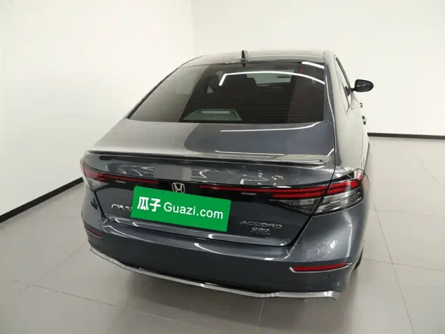 Honda Accord — Фото автомобиля 5
