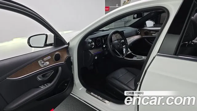 Mercedes-Benz E-Class W213 — Фото автомобиля 15