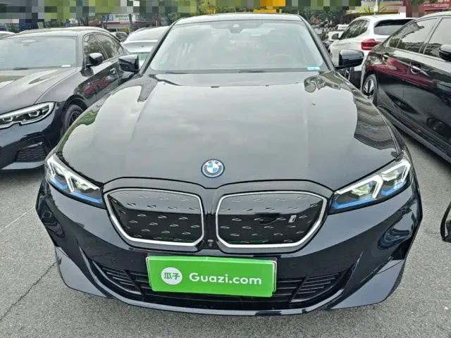 BMW BMW i3 2024 eDrive 40 L Night Sport Package — Фото автомобиля 2