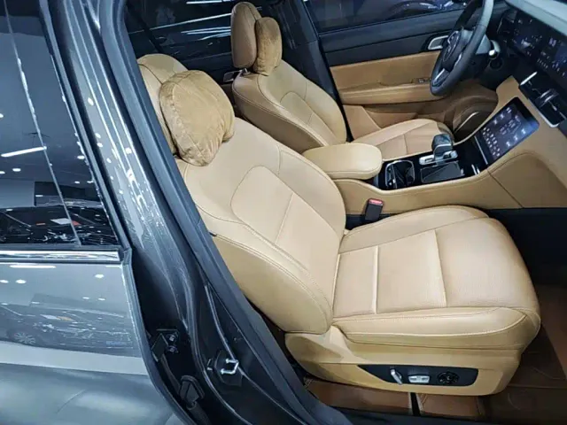 Li Auto ONE — Фото автомобиля 24