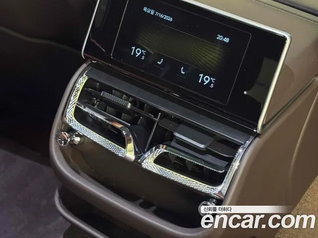 Bentley Flying Spur — Фото автомобиля 14