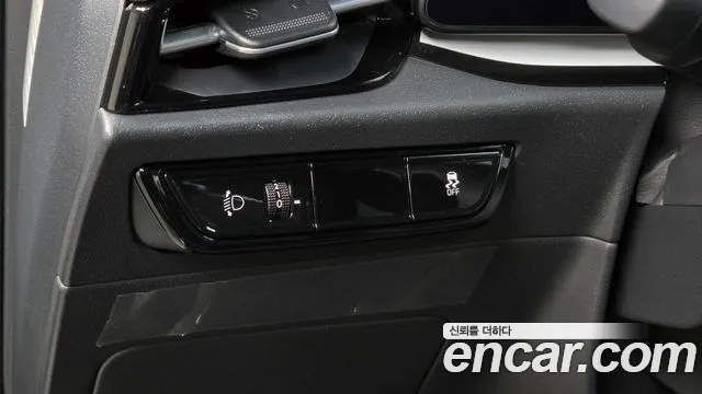 Kia Niro — Фото автомобиля 25