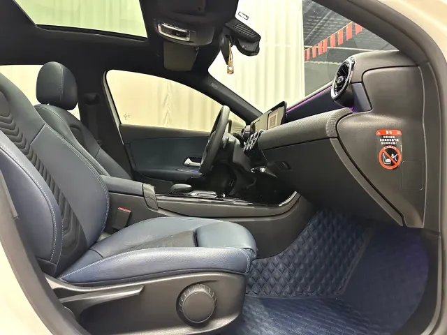 Mercedes-Benz A-Class — Фото автомобиля 10