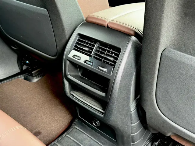 BMW X6 — Фото автомобиля 13
