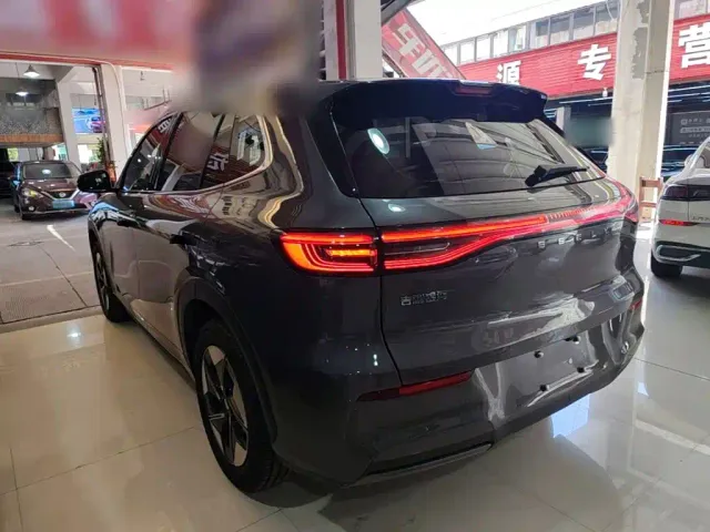 Geely Galaxy E5 — Фото автомобиля 4
