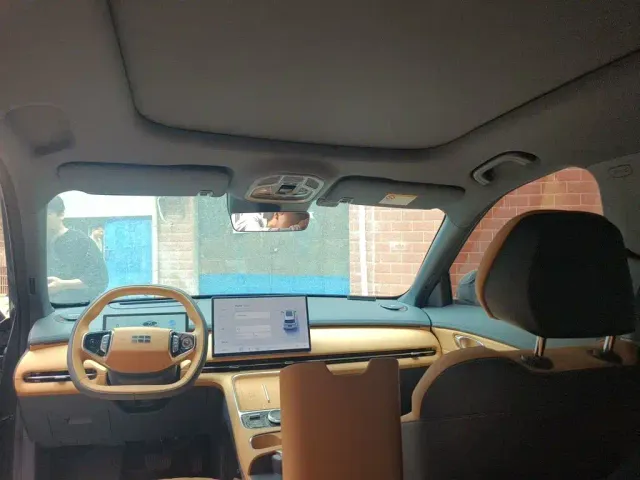 Geely Galaxy Starship 7 EM-i — Фото автомобиля 19