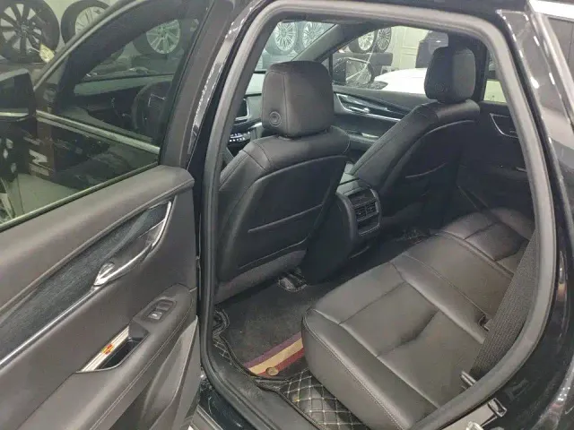 Cadillac XT5 — Фото автомобиля 6