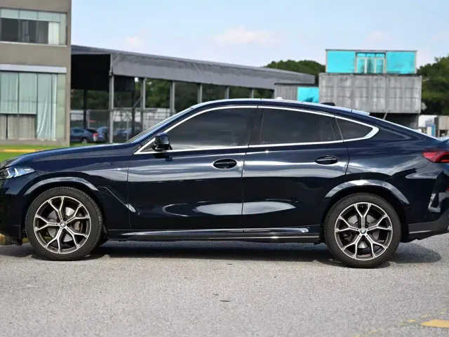 BMW X6 — Фото автомобиля 3