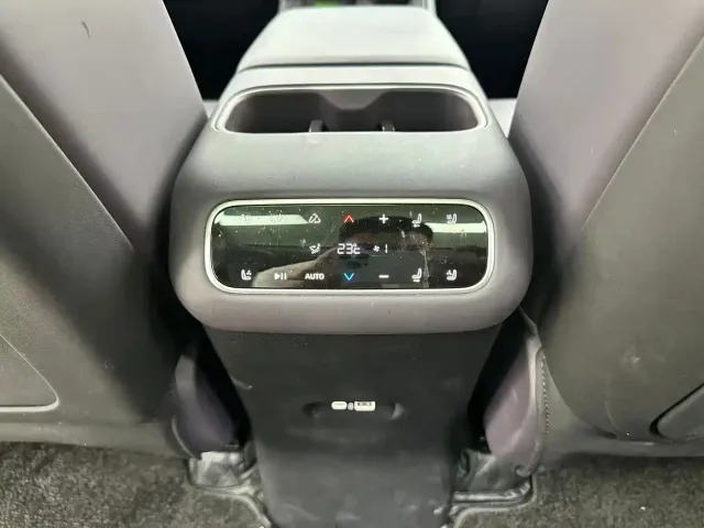 Leapmotor C16 — Фото автомобиля 18