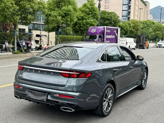 Geely Xingrui — Фото автомобиля 17