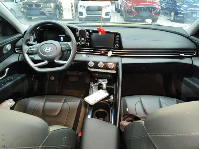 Hyundai Elantra 2023 1.5L CVT GLX Elite Edition — Фото автомобиля 9
