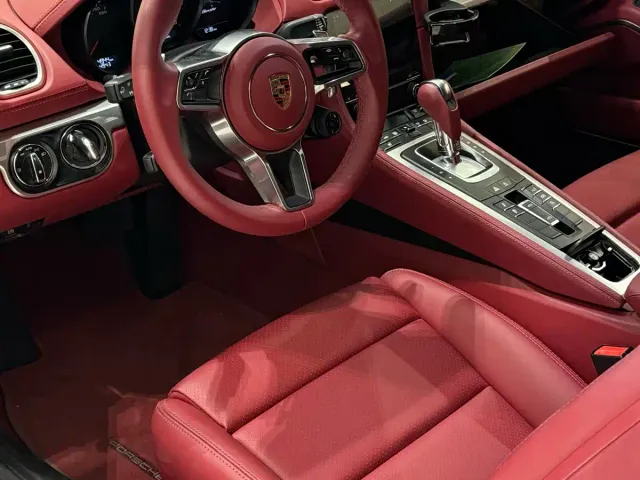 Porsche 718 — Фото автомобиля 4