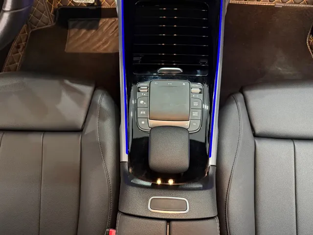 Mercedes-Benz GLB-Class — Фото автомобиля 15